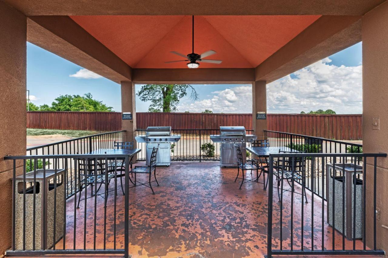 Candlewood Suites Mount Pleasant By Ihg Exterior photo