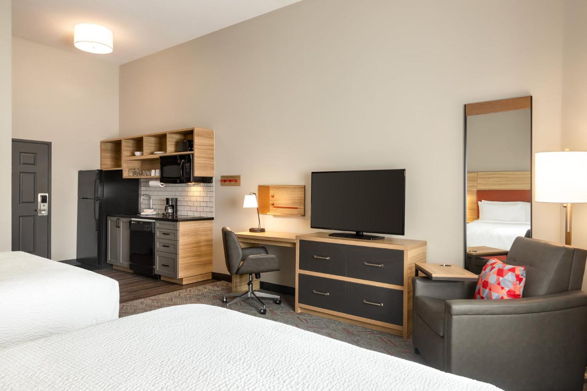 Candlewood Suites Mount Pleasant By Ihg Exterior photo