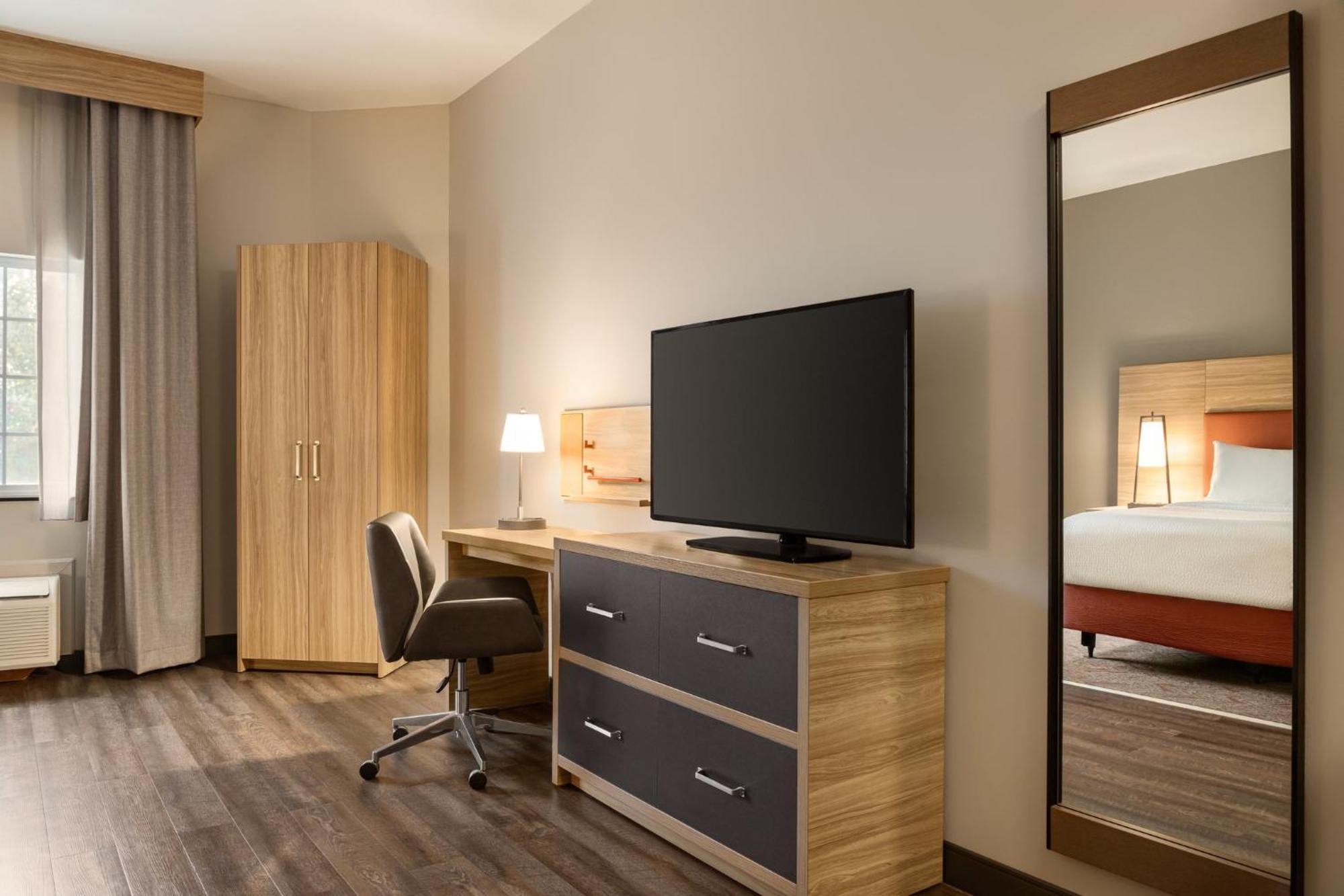 Candlewood Suites Mount Pleasant By Ihg Exterior photo