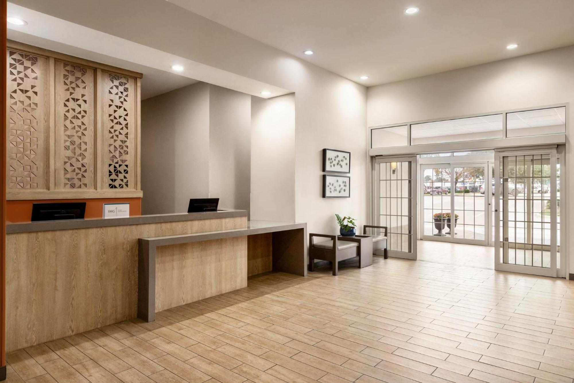 Candlewood Suites Mount Pleasant By Ihg Exterior photo